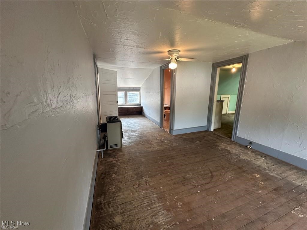 11032 Crescent Road Cleveland, OH 44111 - Photo 28 of 40 Gallery Image 28