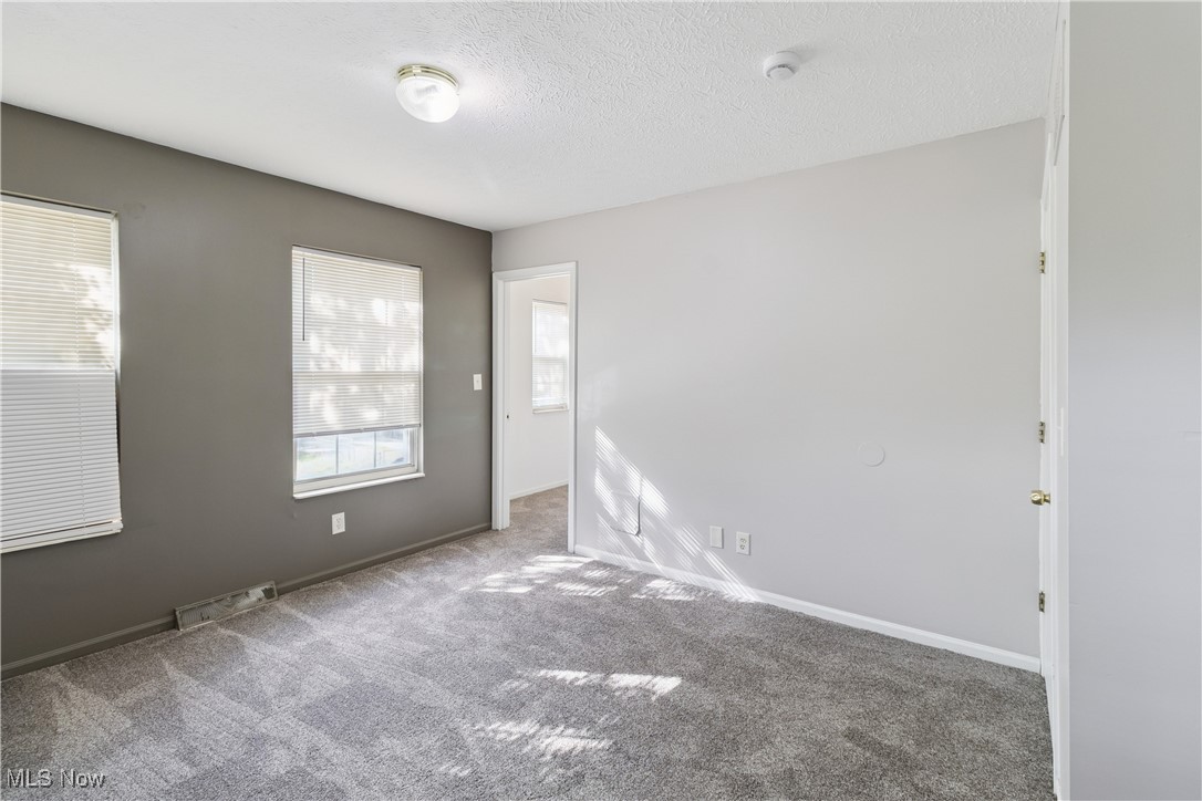 937 Ansel Road Cleveland, OH 44103 - Photo 22 of 29