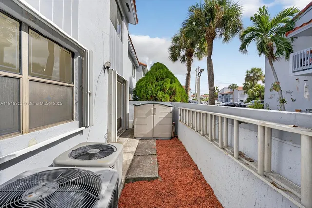 $314,000 | 13675 Southwest 62nd Street, Unit 1023, Miami, FL 33183