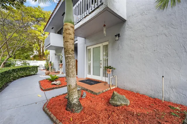 $314,000 | 13675 Southwest 62nd Street, Unit 1023, Miami, FL 33183