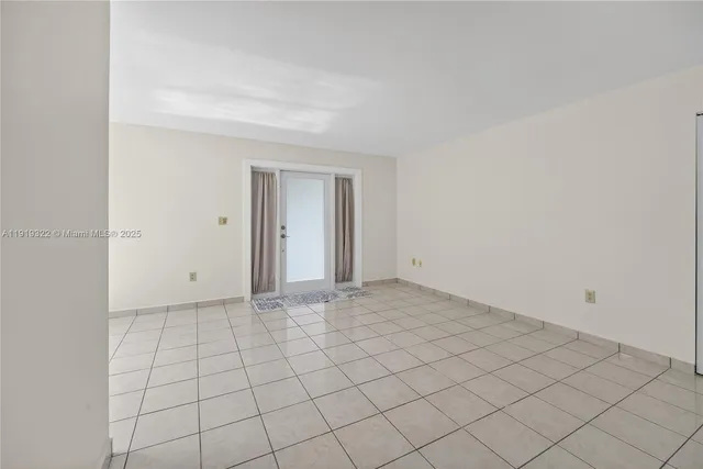 $314,000 | 13675 Southwest 62nd Street, Unit 1023, Miami, FL 33183