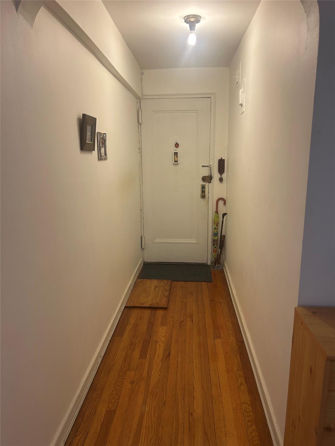 72-61 113th Street, Unit 4P Queens, NY 11375 - Photo 4 of 9 Foyer