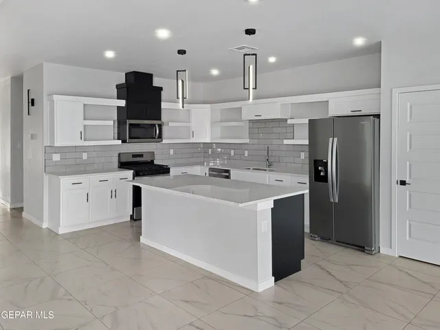 $465,000 | 8937 Mt Rushmore Lane, El Paso, TX 79904