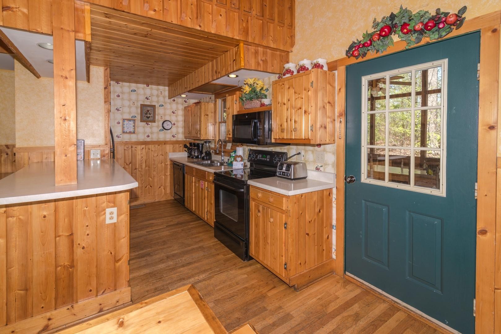 1620 South Mountain View Road Sevierville, TN 37876 - Photo 9 of 40 Gallery Image 9