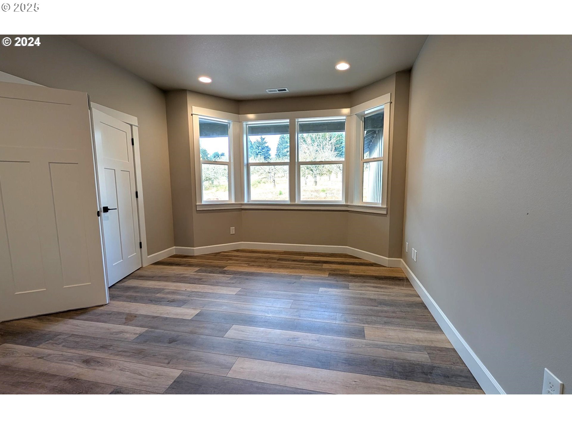 16575 Southeast Woodland Heights Road Amity, OR 97101 - Photo 6 of 15