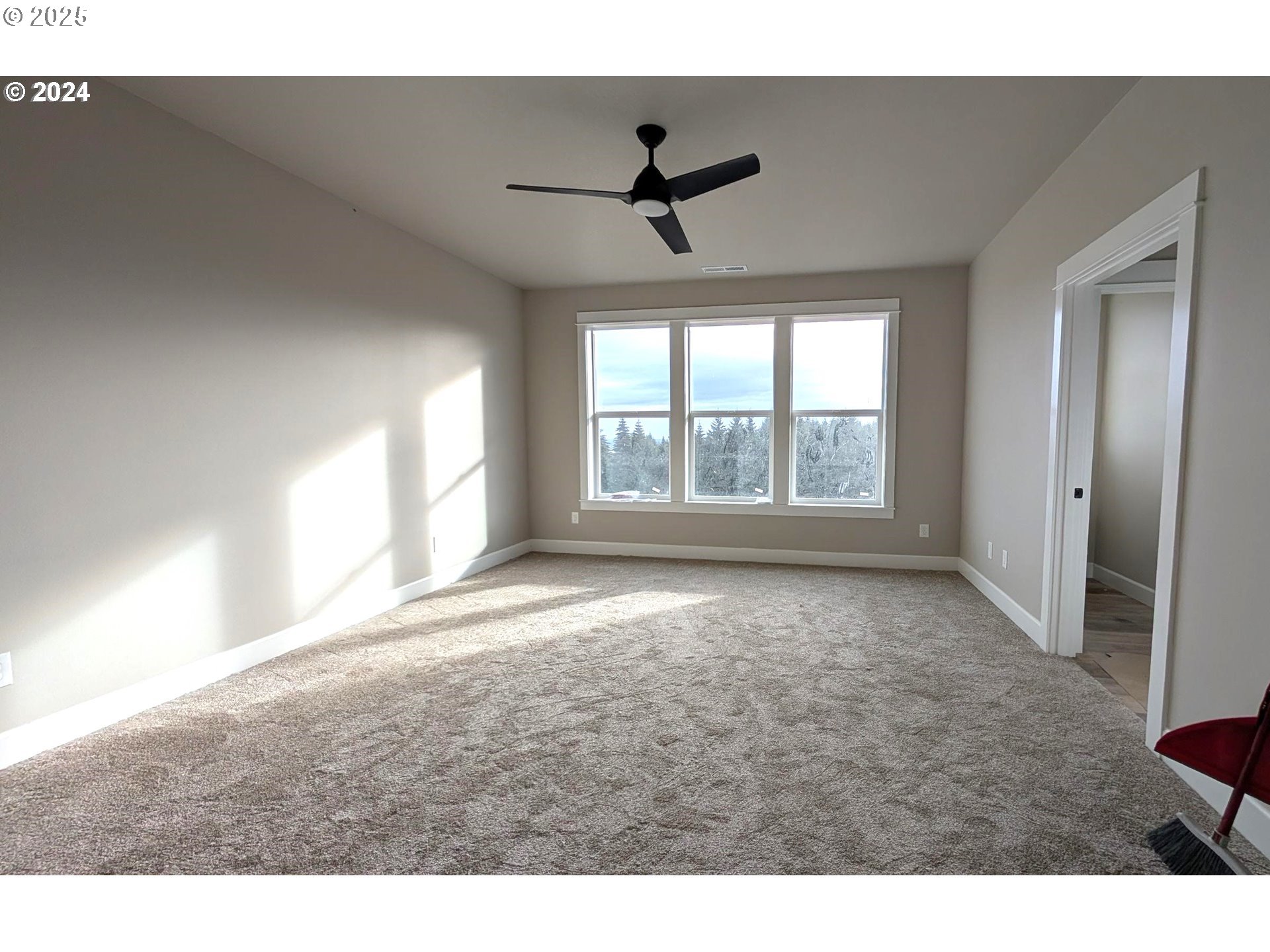 16575 Southeast Woodland Heights Road Amity, OR 97101 - Photo 10 of 15