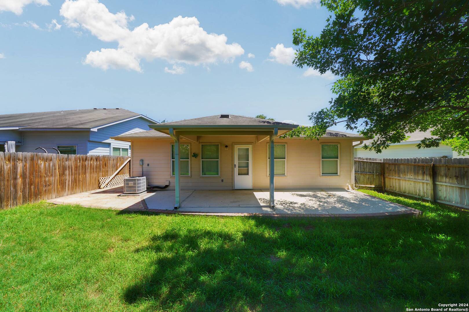 320 Longhorn Way Cibolo, TX 78108 - Photo 32 of 36