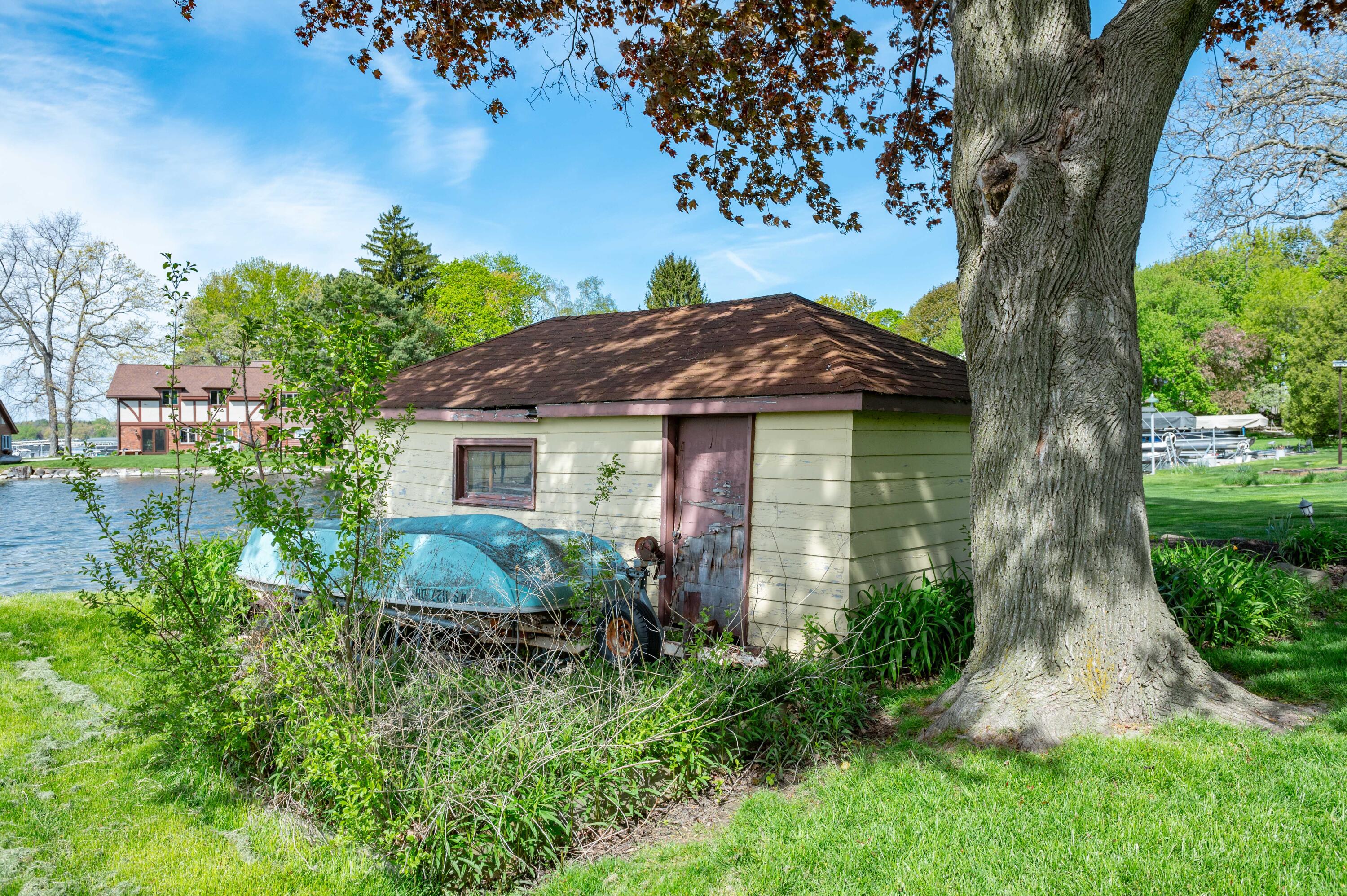 2717 Ridley Road Delafield, WI 53029 - Photo 4 of 12 RidleyRd-Exterior-10