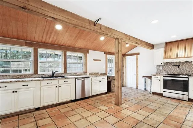 $279,000 | 26096 Pichon Road, Lacombe, LA 70445