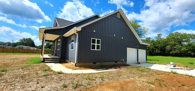 $375,000 | 251 Alvin C York Highway, Whitwell, TN 37397