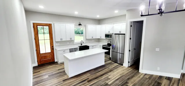 $375,000 | 251 Alvin C York Highway, Whitwell, TN 37397