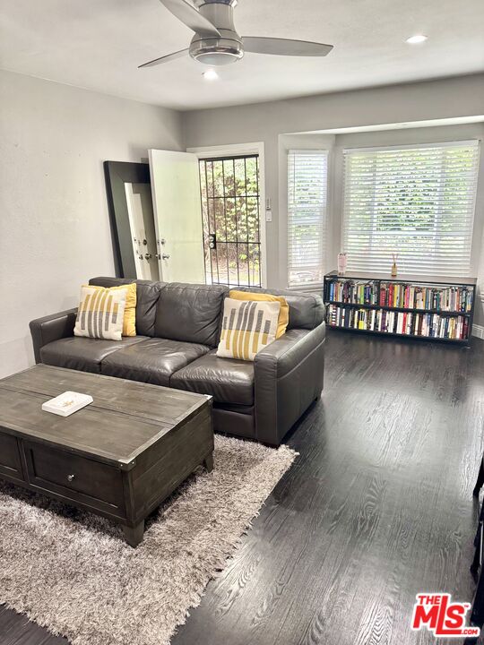 50 Elm Avenue, Unit 5 Long Beach, CA 90802 - Photo 14 of 44 a living room with furniture and wooden floor