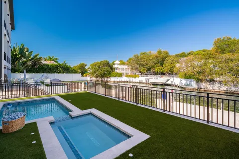 $4,500,000 | 16 Bass Avenue, Key Largo, FL 33037