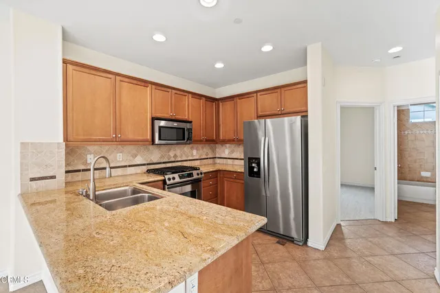 $639,900 | 4514 Via Presidio, Camarillo, CA 93012