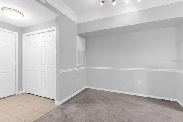 an empty room with a empty space