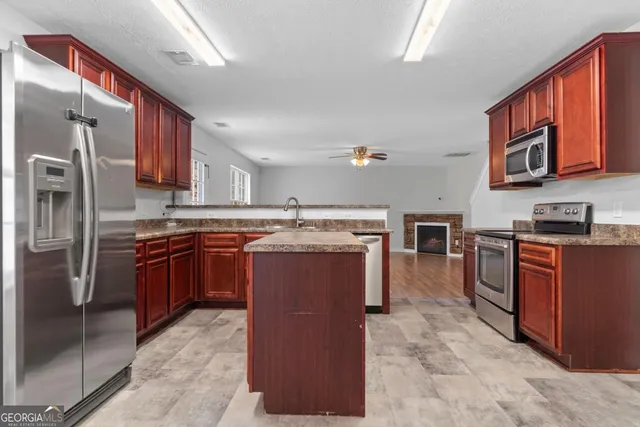 $374,500 | 403 Avant Road, Eatonton, GA 31024