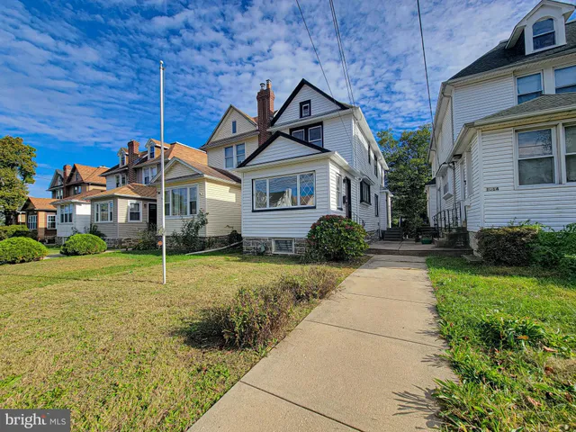 $329,999 | 1016 Whitby Avenue, Lansdowne, PA 19050