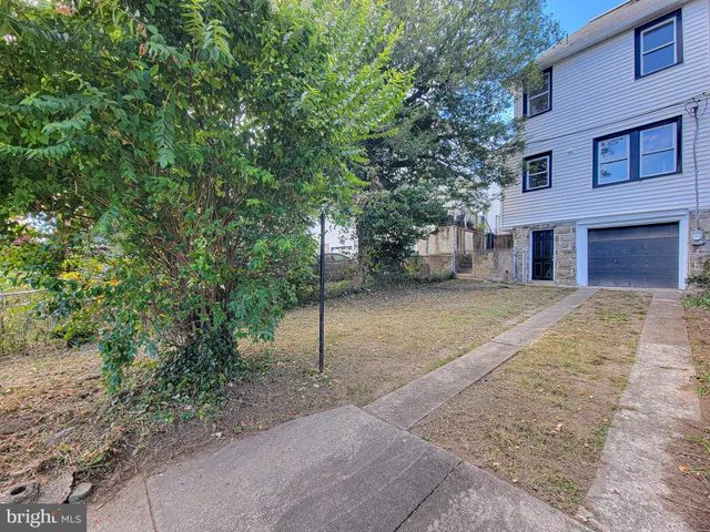 $329,999 | 1016 Whitby Avenue, Lansdowne, PA 19050