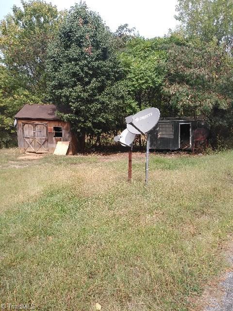 114 Fulp Road Stoneville, NC 27048 - Photo 8 of 16 Gallery Image 8