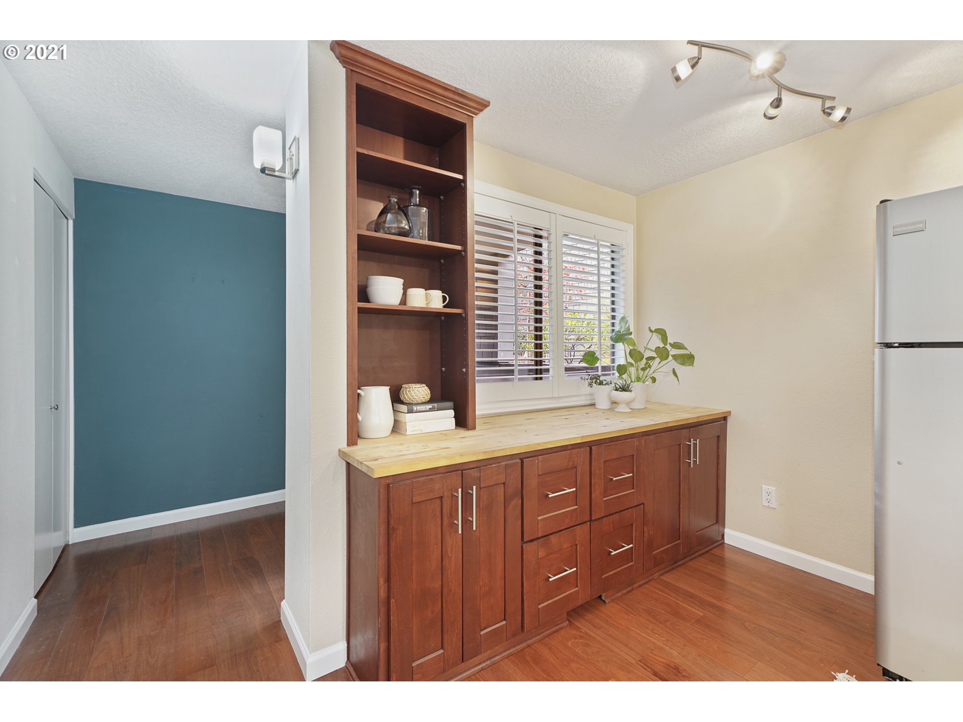 5606 South Riverside Lane Portland, OR 97239 - Photo 28 of 32 Gallery Image 28