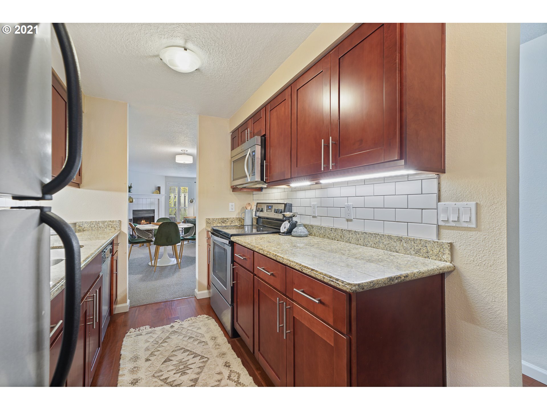 5606 South Riverside Lane Portland, OR 97239 - Photo 30 of 32 Gallery Image 30
