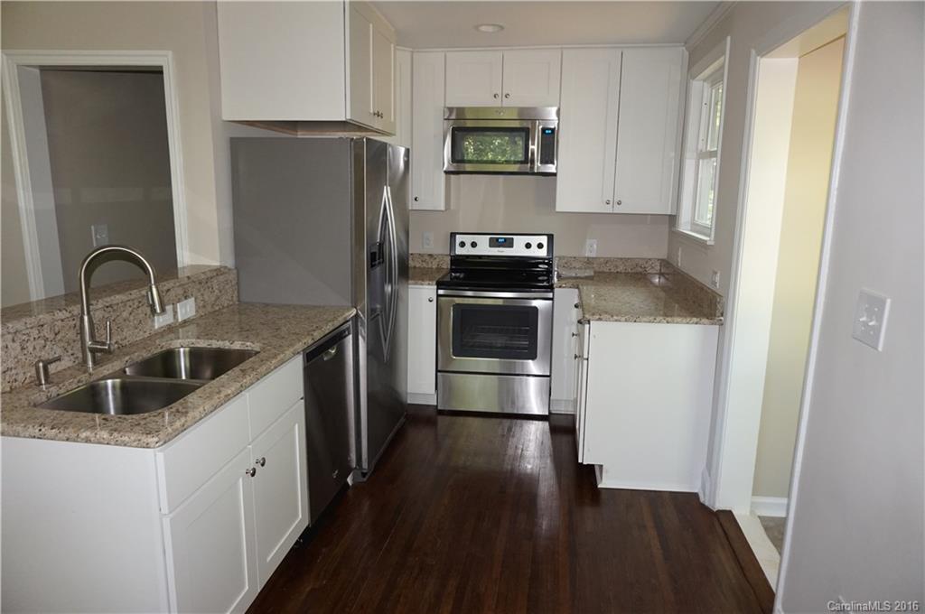 1432 Winston Drive Charlotte, NC 28205 - Photo 4 of 8