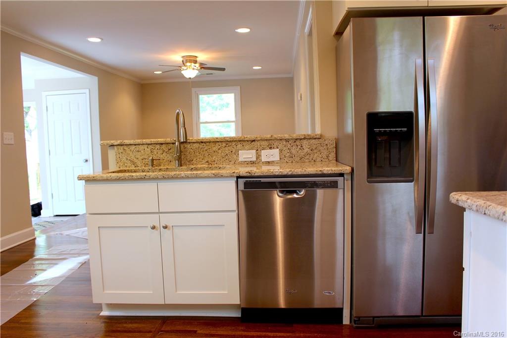 1432 Winston Drive Charlotte, NC 28205 - Photo 5 of 8