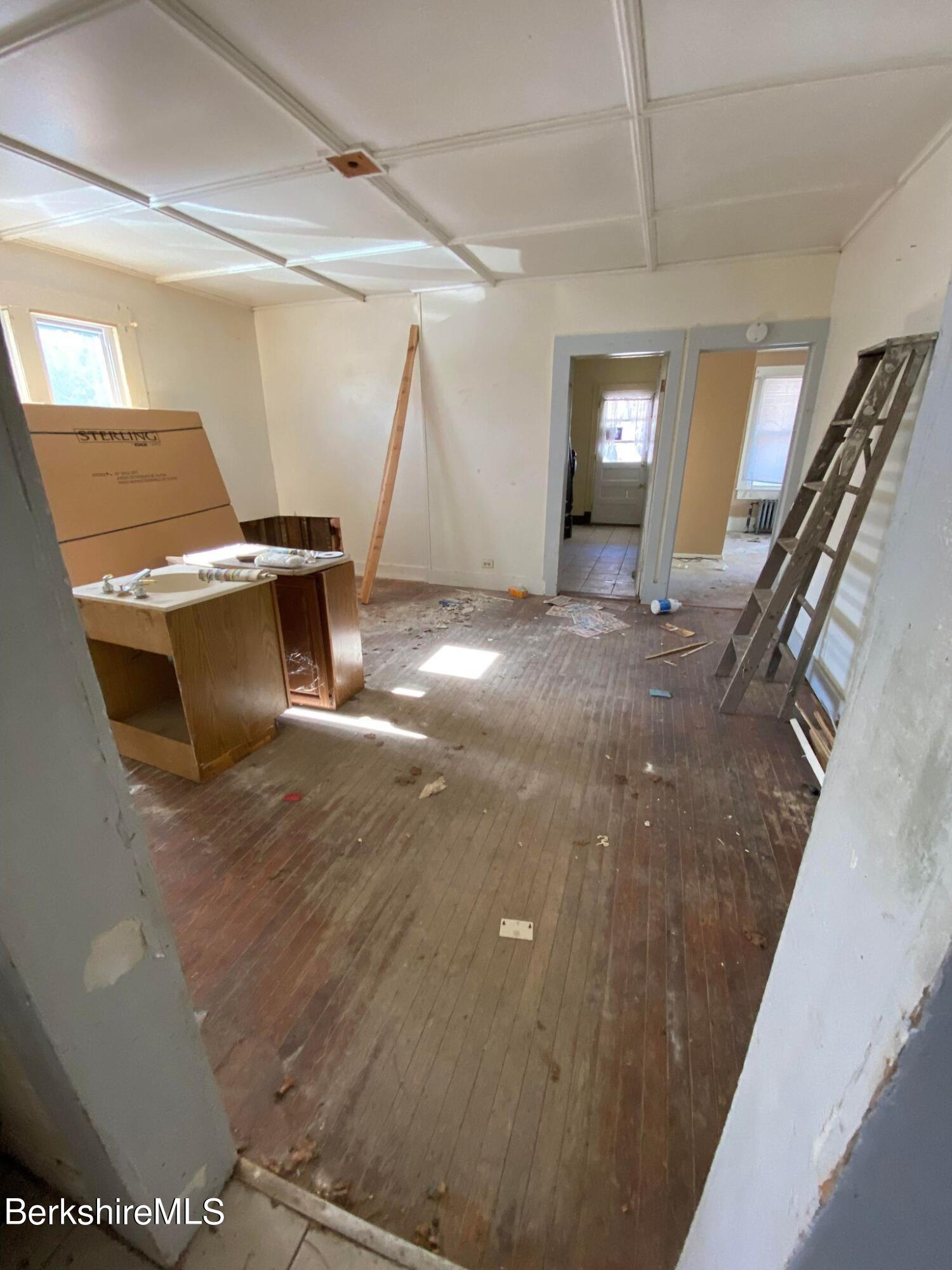 12-14 Spring Street Pittsfield, MA 01201 - Photo 25 of 39 14 spring down 2