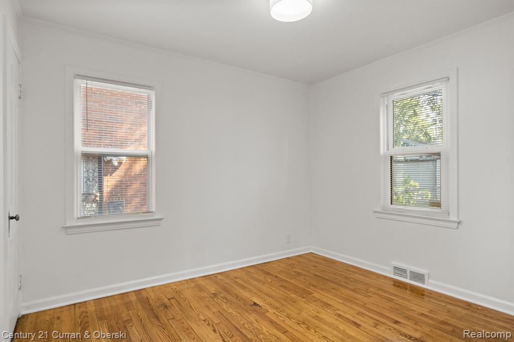 17668 Annchester Road Detroit, MI 48219 - Photo 20 of 39