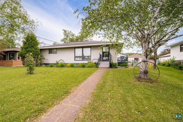 $350,000 | 421 15th Avenue, Two Harbors, MN 55616