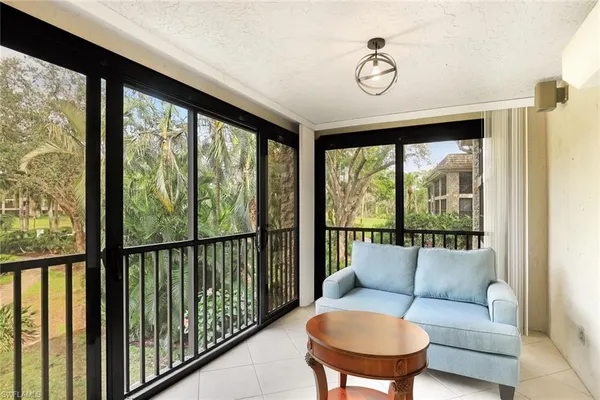 $4,000 | 5954 Pelican Bay Boulevard, Unit 222, Naples, FL 34108
