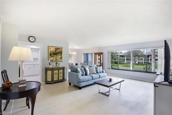 $4,000 | 5954 Pelican Bay Boulevard, Unit 222, Naples, FL 34108