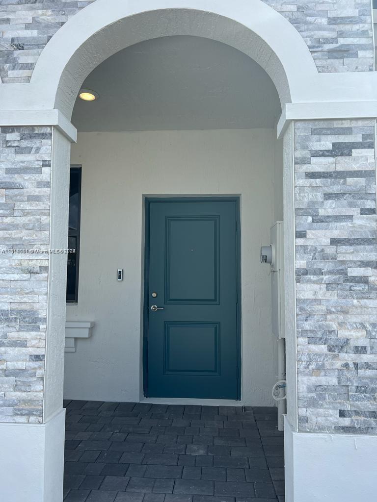 28511 Southwest 134th Court, Unit 28511 Homestead, FL 33033 - Photo 2 of 27