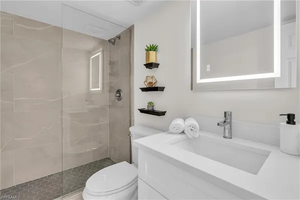 $314,000 | 15171 Cedarwood Lane, Unit 3204, Naples, FL 34110