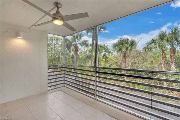 $314,000 | 15171 Cedarwood Lane, Unit 3204, Naples, FL 34110