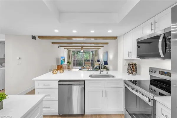 $314,000 | 15171 Cedarwood Lane, Unit 3204, Naples, FL 34110