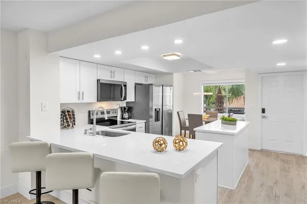 $314,000 | 15171 Cedarwood Lane, Unit 3204, Naples, FL 34110
