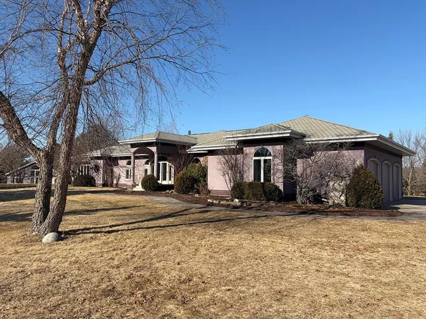 $1,599,000 | 5540 Cty Highway, De Pere, WI 54115