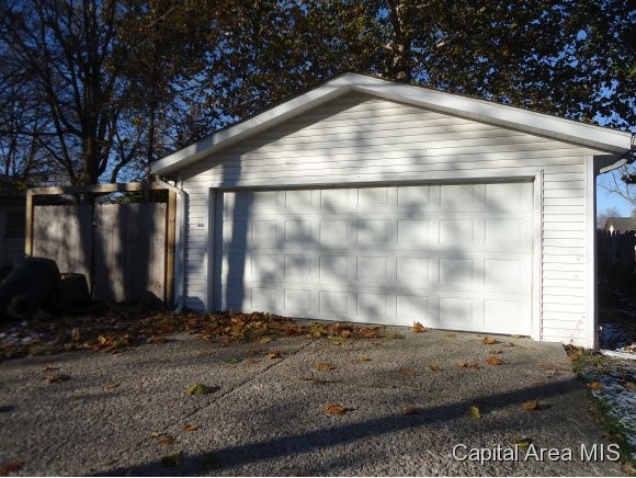 2100 South 4th Street Springfield, IL 62703 - Photo 3 of 24