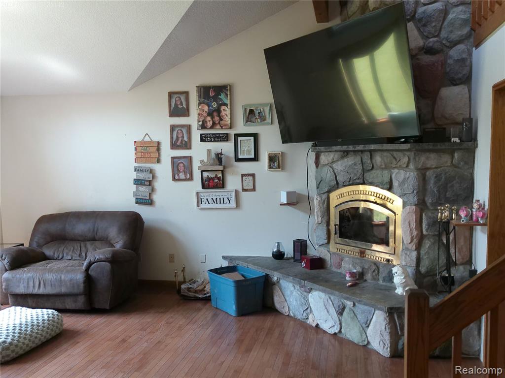 6140 Mc Guire Road Fenton, MI 48430 - Photo 19 of 48 Gallery Image 19
