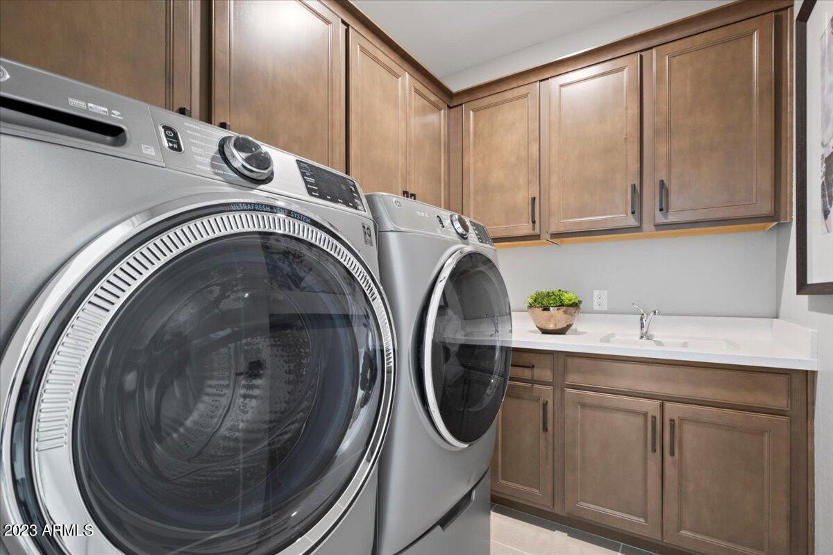 4546 South Riata Street, Unit 102 Gilbert, AZ 85297 - Photo 20 of 22 20-Laundry