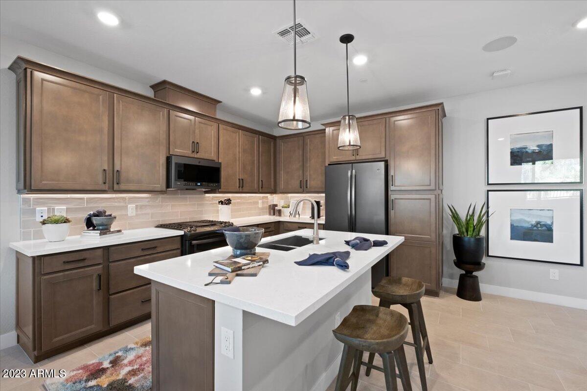 4546 South Riata Street, Unit 102 Gilbert, AZ 85297 - Photo 7 of 22 07-Kitchen