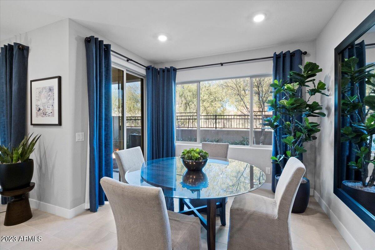 4546 South Riata Street, Unit 102 Gilbert, AZ 85297 - Photo 10 of 22 10-Dining Area