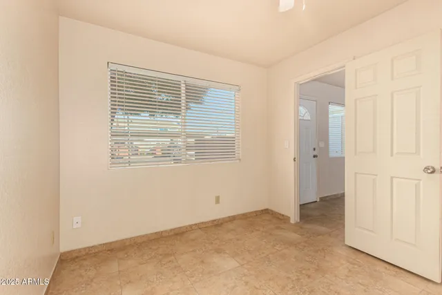 a view of yard with grass