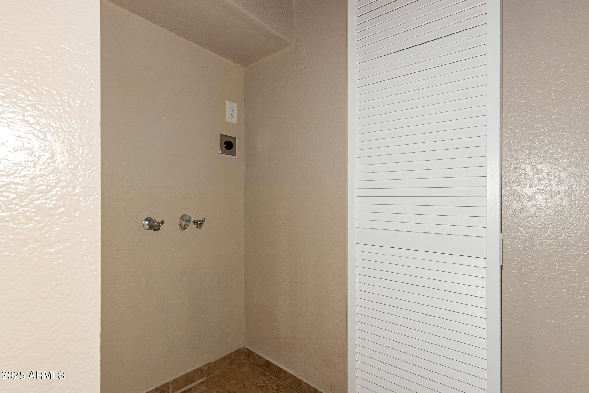 510 North Alma School Road, Unit 159 Mesa, AZ 85201 - Photo 28 of 36 a view of bathroom