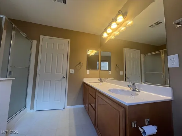 $1,895 | 7420 Easingwold Drive, Las Vegas, NV 89113