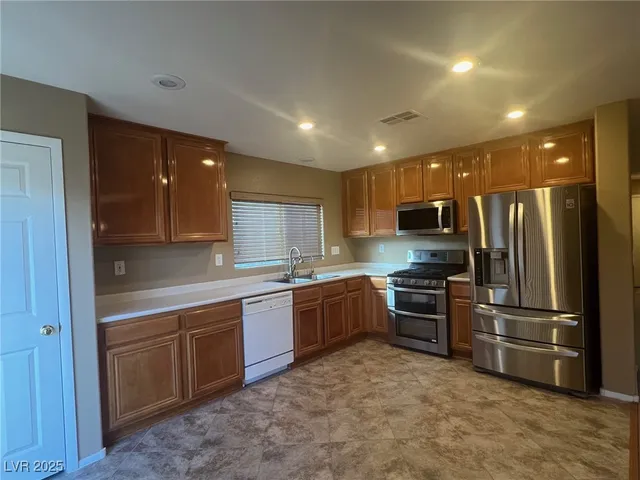 $1,895 | 7420 Easingwold Drive, Las Vegas, NV 89113