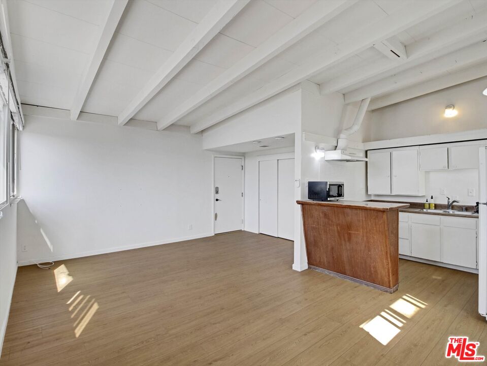 104 Sunridge Street Playa del Rey, CA 90293 - Photo 6 of 61