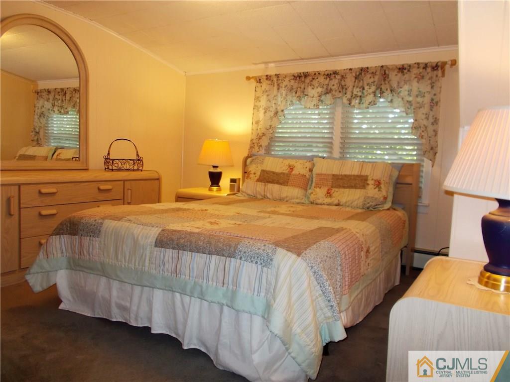 17 Preston Road East Brunswick, NJ 08816 - Photo 12 of 25 Gallery Image 12
