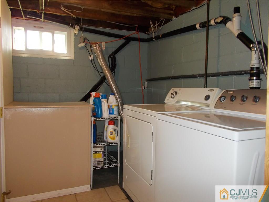 17 Preston Road East Brunswick, NJ 08816 - Photo 17 of 25 Gallery Image 17